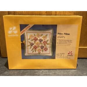 NWT Vintage 1975 Lee Wards Crewel American Beauty Fall Phlox Pillow (17 x 17)